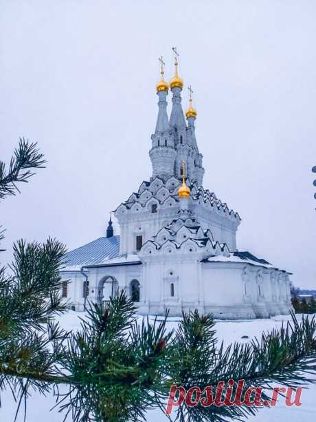 Храм во имя Смоленской иконы Божией Матери Одигитрии (Россия, Вязьма)