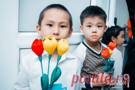 Академия развития "LEADER LAND" поздравляет своих мам с 8 марта!!!