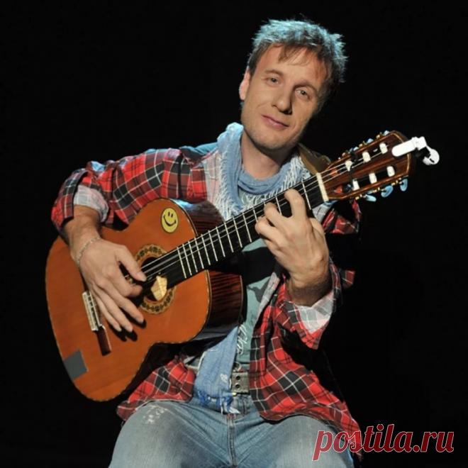 Космическая музыка от Дидюли — «Галактика любви» 
Валерий Михайлович Дидюля – белорусский поэт, композитор и гитарист, лидер группы «Дидюля». Он является автором музыкальных композиций и вместе с коллективом активно гастролирует по России (дает боле…