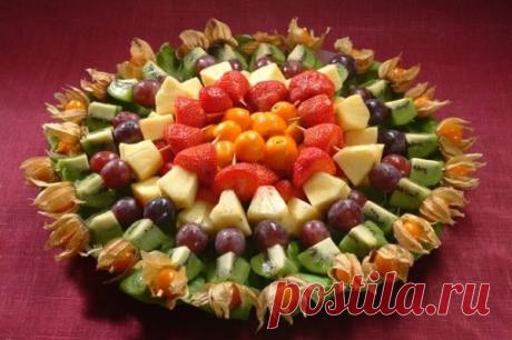 ФУРШЕТНЫЕ БЛЮДА. ЗАКУСКИ НА ШПАЖКАХ.