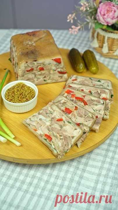 Очень вкусное блюдо из свиных рулек 🥩🍗 2 шт свиных рулек ( общий вес около 3 кг )🍗 4 шт лука + шелуха от лука🍗 1 морковь 🍗 2 шт стебля сельдерея 🍗 3 шт...