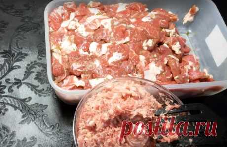 Рецепт домашней колбасы из свинины: ничего лишнего, только мясо и специи!