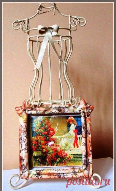 Винтажная рамочка из макарон и палочек от мороженого, с декупажем