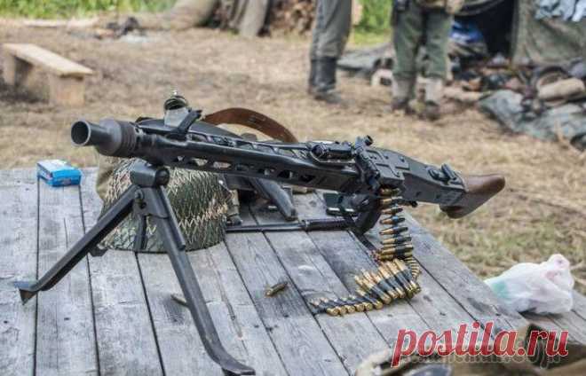 5 популярных заблуждений о «лучшем» пулемете Второй мировой войны MG-42 Знаменитая «Пила Гитлера» считается если не лучшим, то во всяком случае одним из лучших пулеметов Второй мировой войны. Такого рода утверждение не лишено смысла. Тем не менее, вокруг легендарного 42-г...