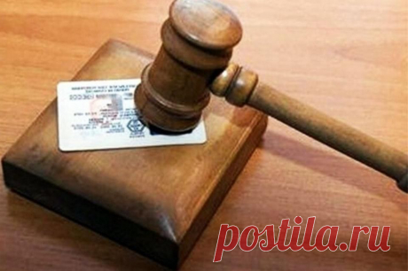C начала года в Атырау 18 водителей лишены водительских прав на 7 лет, из них 17 человек арестованы на 15 суток за вождение в нетрезвом состоянии. Среди наказанных за пьяную езду – полицейский, беременная женщина и молодая девушка.