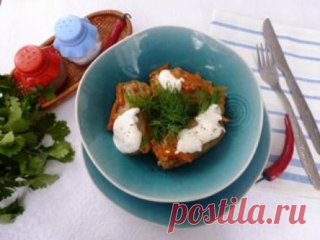 Голубцы с перловкой, грибами и фаршем
Чего только не кладут в голубцы! И у каждого свой любимый ренцепт. Голубцы делают из овощей,орехов,рыбного фарша или фарша из птицы. И вместо риса кладут разные крупы и даже фасоль или бобы. Мой вари…