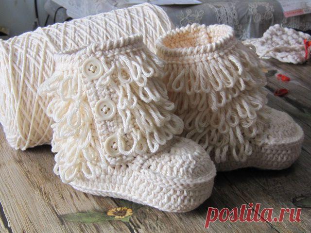 Вяжем детские мохнатые сапожки. МК.
