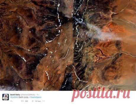 Изображения от астронавта Scott Kelly, который сейчас на борту МКС. Изображения сняты в октябре 2015г. / Интересный космос