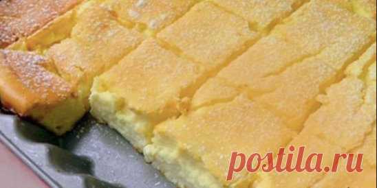 ПРОСТО СМЕШАЙТЕ ВСЕ В ОДНОЙ МИСКЕ И ПОСТАВЬТЕ В ДУХОВКУ. 
ЭТОТ ТОРТ СТАНЕТ ВАШИМ ЛЮБИМЫМ!