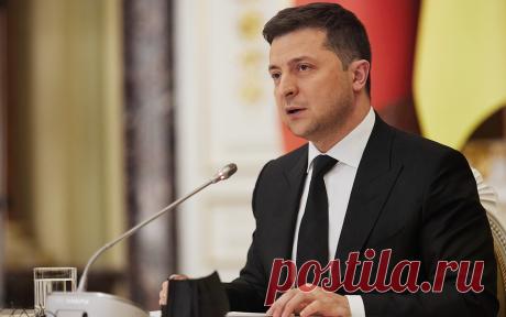 Зеленский обратился к заразившемуся COVID после визита в Киев Эрдогану. Президент Украины Владимир Зеленский пожелал скорейшего выздоровления лидеру Турции Тайипу Эрдогану, который заболел коронавирусной инфекцией после поездки в Киев.