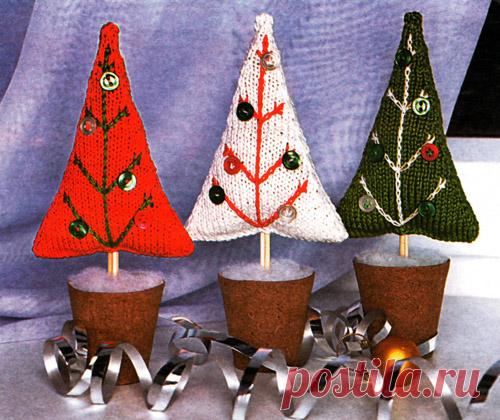 Елочки в горшочках спицами