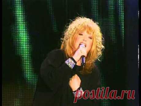 ▶ Алла Пугачёва - Любовь, похожая на сон (2001) - YouTube