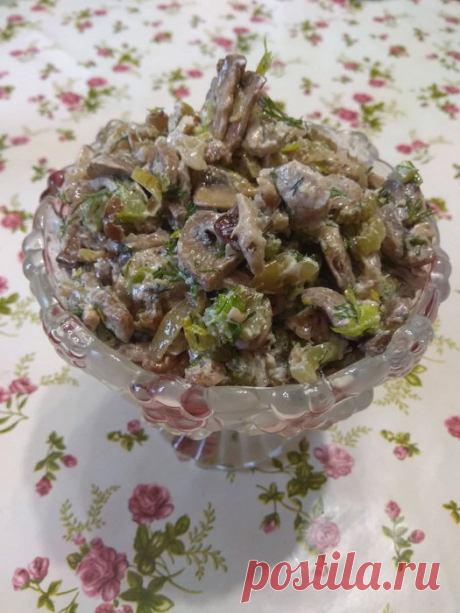 Салат «Зимний вечер» - сытный, вкусный. Хорош и в теплом, и в холодном виде - Кулинарный блог Какое питание требуется зимой? Каши или супы? Жаркое или салат? Пирог или овощное рагу? Стоит прислушаться к собственному организму. Ему необходимо то блюдо, которое полезно, вкусно, приятно глазу...