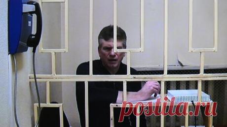 Суд оставил под стражей главного кадровика Минобороны