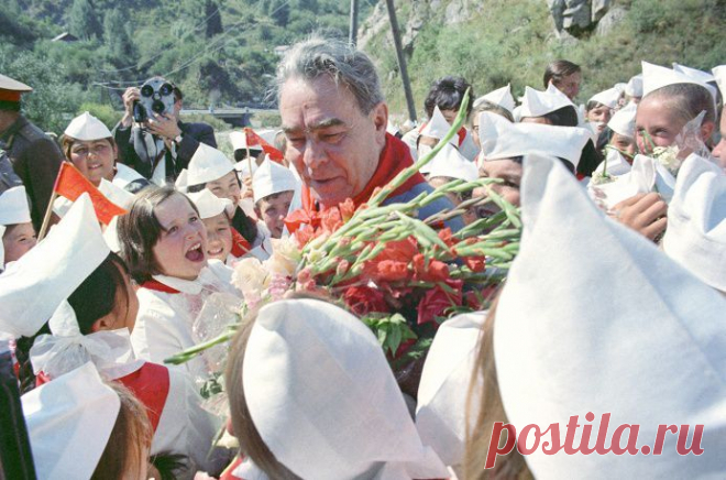 50 лет со дня прихода к власти.
фото из архива ИТАР ТАСС.