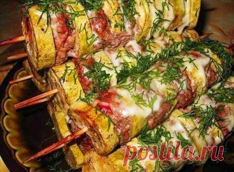 Шашлычки из кабачков с мясным фаршем