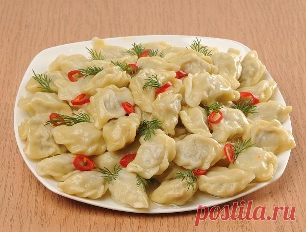 Вареники с начинкой из куриных сердечек и печени. Съедаются мгновенно.