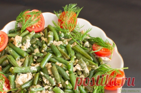 Стручковая фасоль с курицей по-гречески 