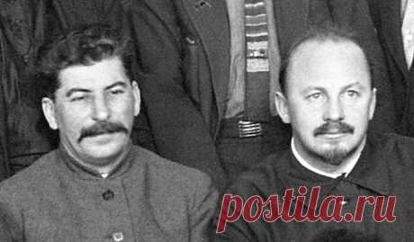 За что Сталин казнил Николая Бухарина Он был революционером с лицом святого, идеологом линии партии и всеобщим любимцем. Сталин называл его "бухарчиком", а Ленин относился как к сыну.