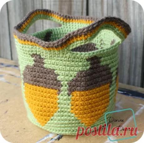 All the Acorns Basket free crochet pattern | Divine Debris