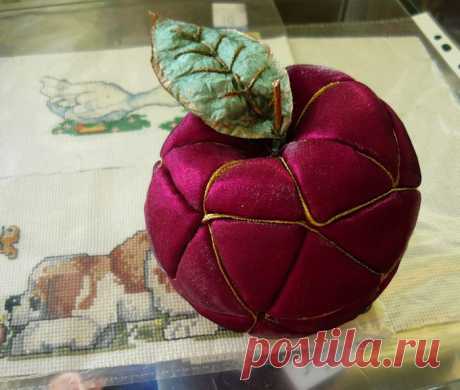 Делаем яблоко из пенопласта.