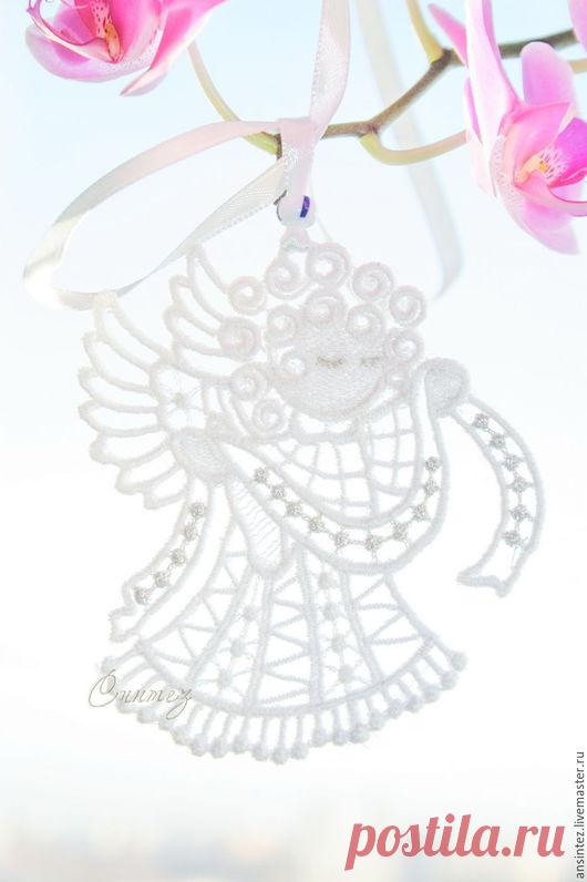 Купить Ангел с рушником вышитая подвеска для мобиля елочная игрушка - белый, фнгел с рушником