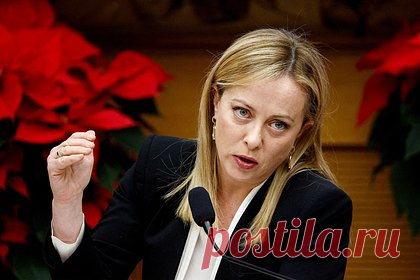 В ЕС предупредили о рисках зависимости от Китая в торговле. Глава правительства Италии Джорджа Мелони, выступая в парламенте, назвала поддержку конкурентоспособности производства в стране необходимой для того, чтобы не попасть в зависимость от торговли с Китаем. Экономические отношения политик считает нужным выстраивать «с учетом общих стандартов».