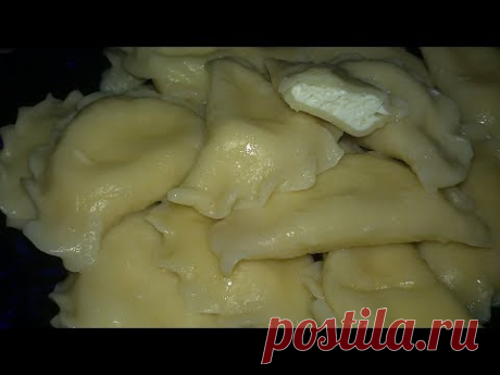Тесто:
700 г муки
250 мл воды
1 яйцо
1 ст.л. сахара
1 ч.л. соли
1 ст.л. масла растительного
Начинка:
700 г творога
1 яйцо
0-2 ст.л. сахара
0,5 ч.л. соли
По желанию ванилин и сметана.
ПРИЯТНОГО АППЕТИТА!