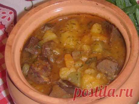 Оригинальное жаркое с сердцем и солеными огурчиками!