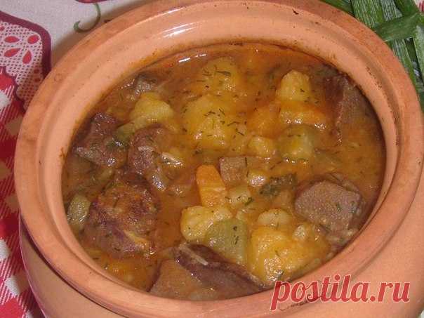 Оригинальное жаркое с сердцем и солеными огурчиками!