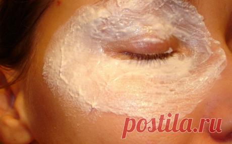 Вот как убрать нависшее веко без операции: к четверти стакана молока добавляю…