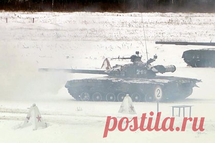 Минобороны заявило об уничтожении американской станции AN/TPQ-50 в ДНР. Вооруженные силы (ВС) России в районе населенного пункта Лозовое Донецкой народной республики (ДНР) уничтожили радиолокационную станцию контрбатарейной борьбы производства США AN/TPQ-50. Об этом в четверг, 12 января, журналистам заявили в Министерстве обороны страны.