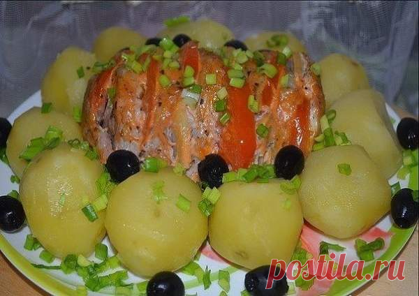 Запеченная свинина с помидорами и луком - Простые рецепты Овкусе.ру