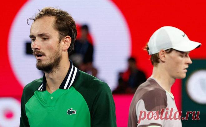 Даниил Медведев отыграл рекордное время за один турнир «Большого шлема». Даниил Медведев на Australian Open провел 31 сет и почти 25 часов на корте — это рекорд турниров «Большого шлема». Россиянин уступил в финале Яннику Синнеру