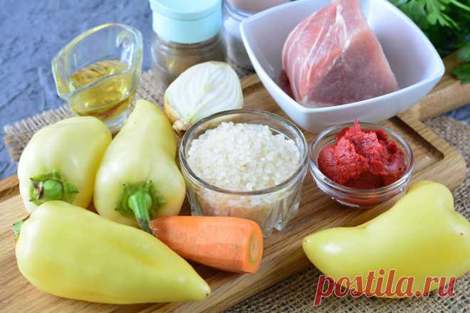 Фаршированный перец с мясом и рисом.
