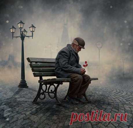 На что мы тратим жизнь?  На мелочные ссоры,  На глупые слова, пустые разговоры,  На суету обид, на злобу — вновь и вновь.  На что мы тратим жизнь?  А надо б на любовь. 