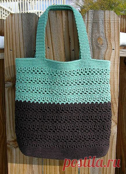 Lacy V Tote by LuvMaxine | Crocheting Ideas