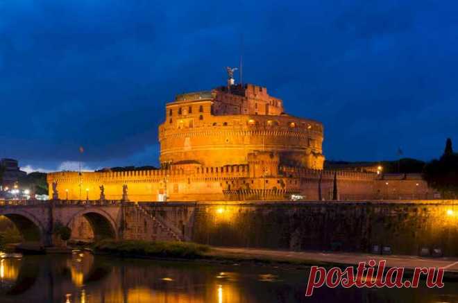 Castel Sant’Angelo By Night, Roma, Italy  |  Night Pictures of Rome, Italy Reveal Glorious Rome Tourist Attractions