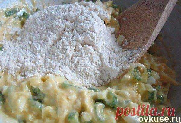 Самые ленивые пирожки с яйцом и зелёным луком за 10 минут