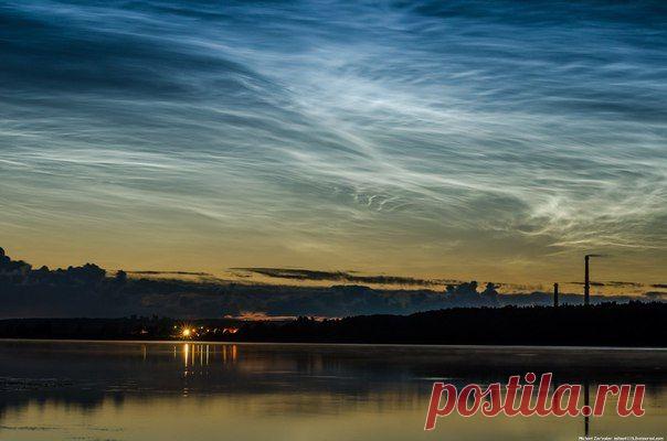 Сезон серебристых облаков подходит к концу, в связи с этим мы подготовили фото-подборку наиболее выдающихся по красоте снимков серебристых облаков на территории России за 2015 год / Социальная погода