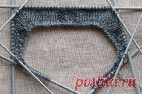 Как связать реглан сверху спицами для начинающих. Пошаговый мастер класс вязаний женского, мужского свитера, видео