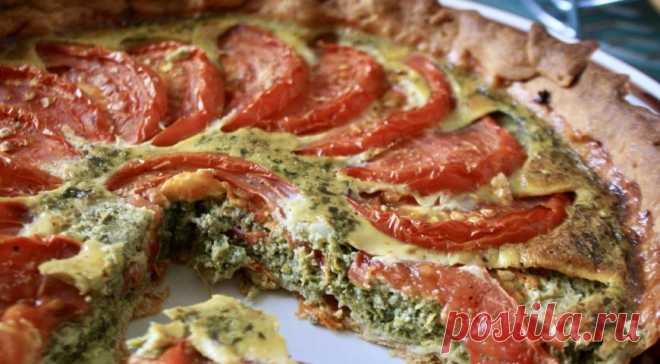 Киш с помидорами в шпинатной заливке