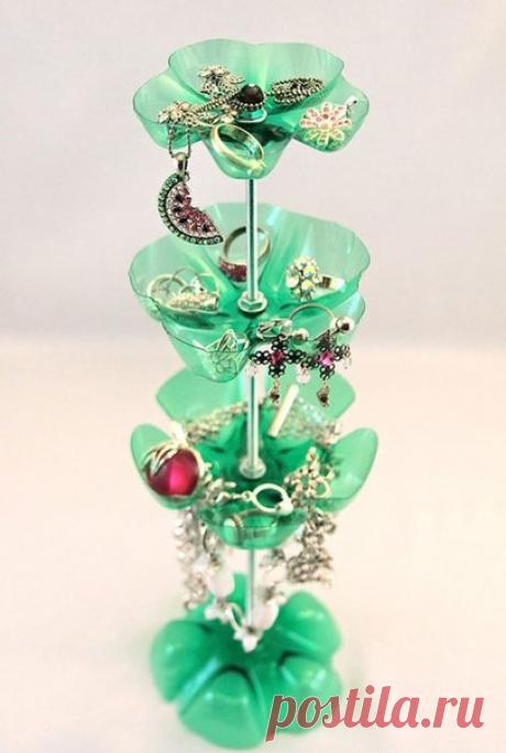 10 оригинальных способов использовать старые пластиковые бутылки в быту