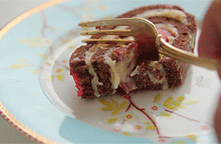Cake GIF - Find & Share on GIPHY