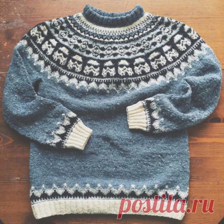 storm-troopers-sweater.jpg (570×570)