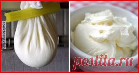 Домашний сыр маскарпоне из сметаны Предлагаем замечательный рецепт сыра маскарпоне, который будет намного вкуснее магазинного, да и дешевле. От жирности используемой сметаны будет зависеть жирность маскарпоне. С таким сыром вы можете готовить любимый торт «тирамису». Из 1 кг 500 г сметаны получается около 1 кг 100 г сыра. По желанию можно сыр подсолить и поперчить. Ингредиенты: Сметана 21% — 1 …