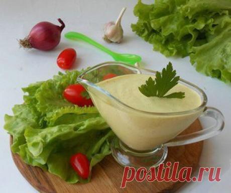 Настоящий соус для шавермы/шаурмы.

Наверно, нет такого человека, который бы не пробовал шаверму (или различные её разновидности), ну, хотя бы раз в жизни. Помните начало 2000-х годов? Ларьки и палатки, группировавшиеся около каждой станции метро, от которых шел сильный запах жареного мяса и специй?
Показать полностью…