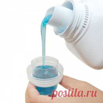 10 удивительных способов использования отбеливателя на кухне Мы просто уверены, что отбеливатель есть в большинстве ванных комнат, но это средство пригодится и на кухне. Да, здравый смысл советует нам избегать его в этом пространстве, но отбеливатель является отличным очистителем для многих поверхностей. По крайней мере до тех пор, пока вы используете его правильно.