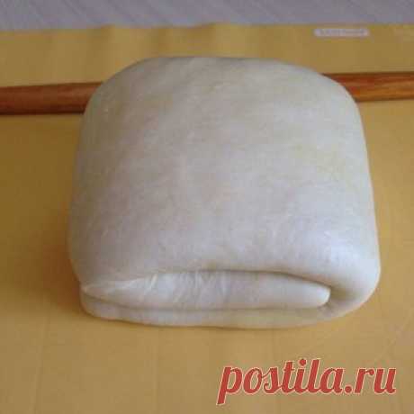 РОГАЛИКИ. 
Очень вкусные, мягкие, рассыпчатые рогалики, просто тают во рту. 

Для теста 1: 
 сметана - 200 гр 
Показать полностью…