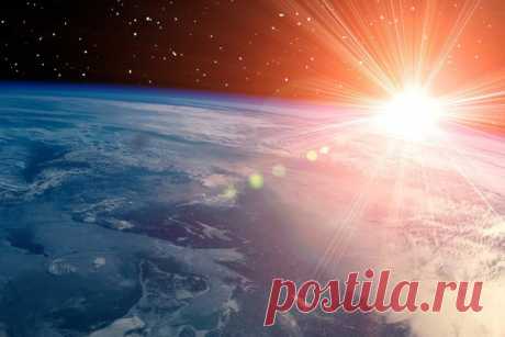 Самый мощный взрыв во Вселенной Астрономы зафиксировали рекордный взрыв гамма-излучения, исходящий от умирающей звезды. Гамма-всплеск (GRB) был зарегистрирован обсерваторией в Намибии 29 августа 2019 года после того, как спутники Fermi и Swift обнаружили вспышку излучения в созвездии Эридан,...